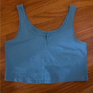 blue cropped tank top